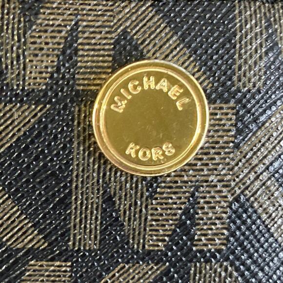 MICHAEL KORS, BLACK AND BROWN SIGNATURE PRINT SHOULDER BAG - Picture 15 of 16